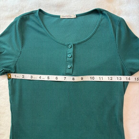 Ribbed Teal Short Sleeve Button Front Cropped Top By Heart & Hips - Size M - Picture 8 of 11